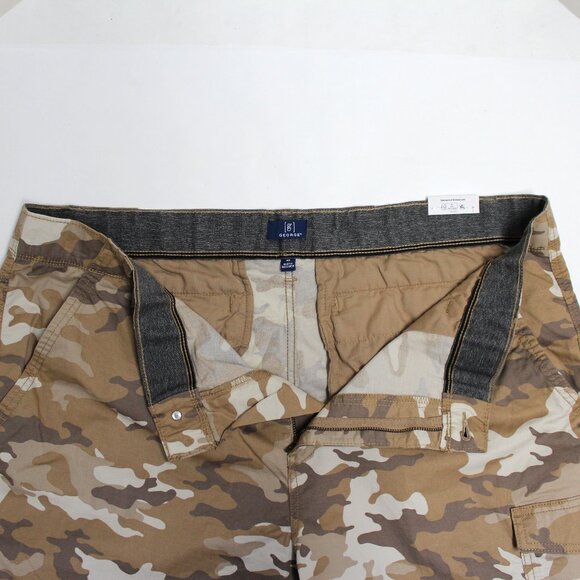 NWT George Men’s Desert Camo Below the Knee Messenger Or Cargo Style Shorts - Picture 11 of 13